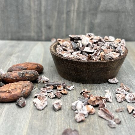 Roasted cocoa bean grits