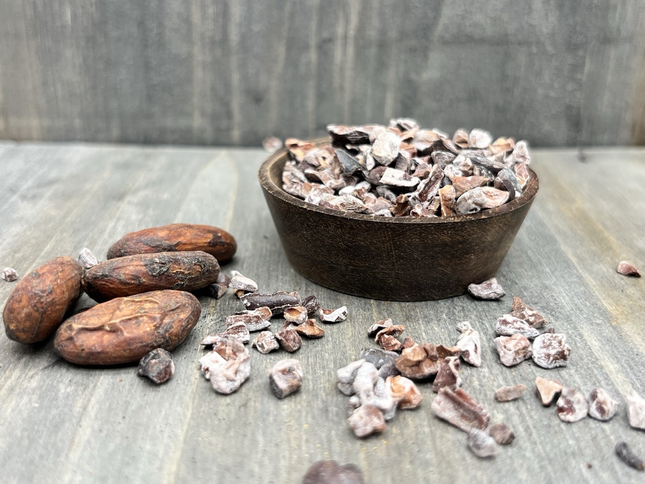 Roasted cocoa bean grits